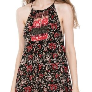 HALTER SLEEVELESS LONG DRESS